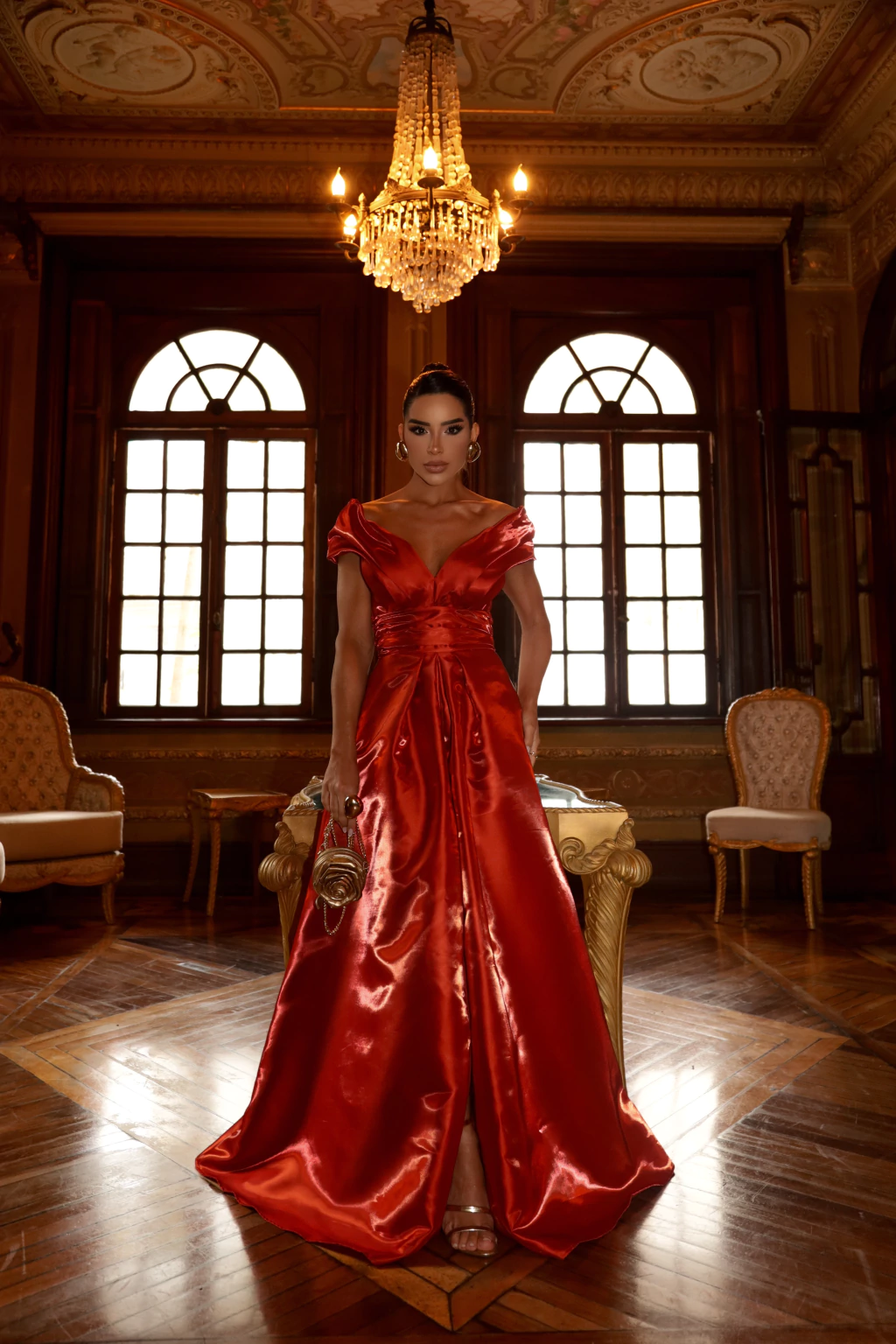 Vestido Longo em Zibeline Gloss – Presença, Elegância e Sofisticação. Ref:137